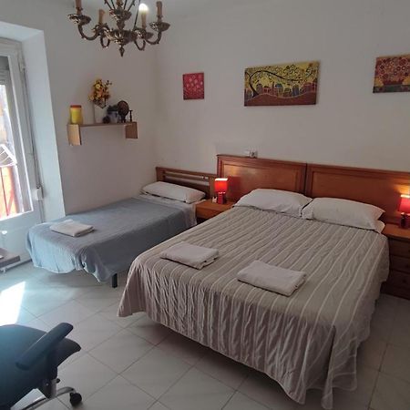 Apartment & Rooms Constanti Екстериор снимка