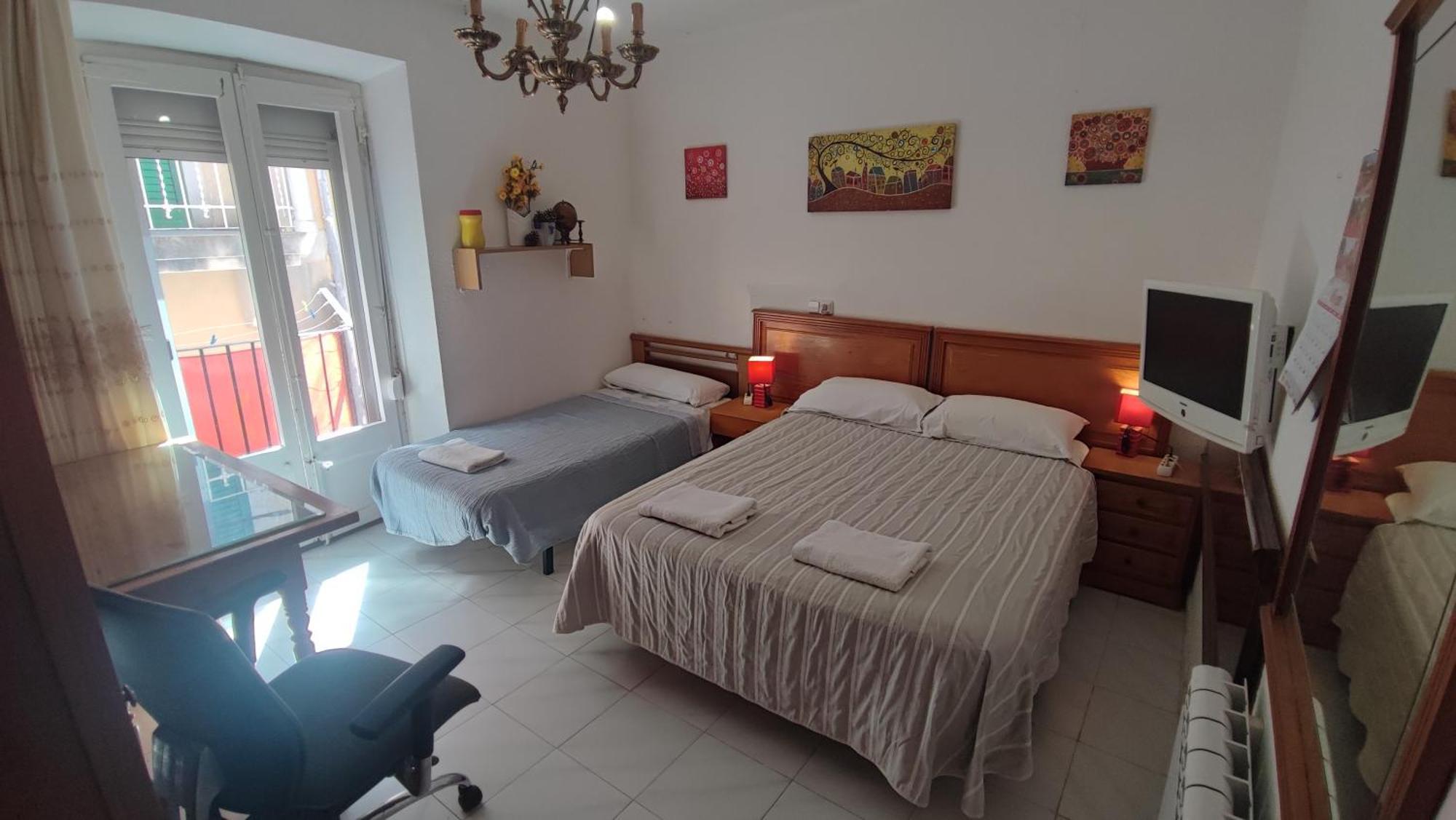 Apartment & Rooms Constanti Екстериор снимка